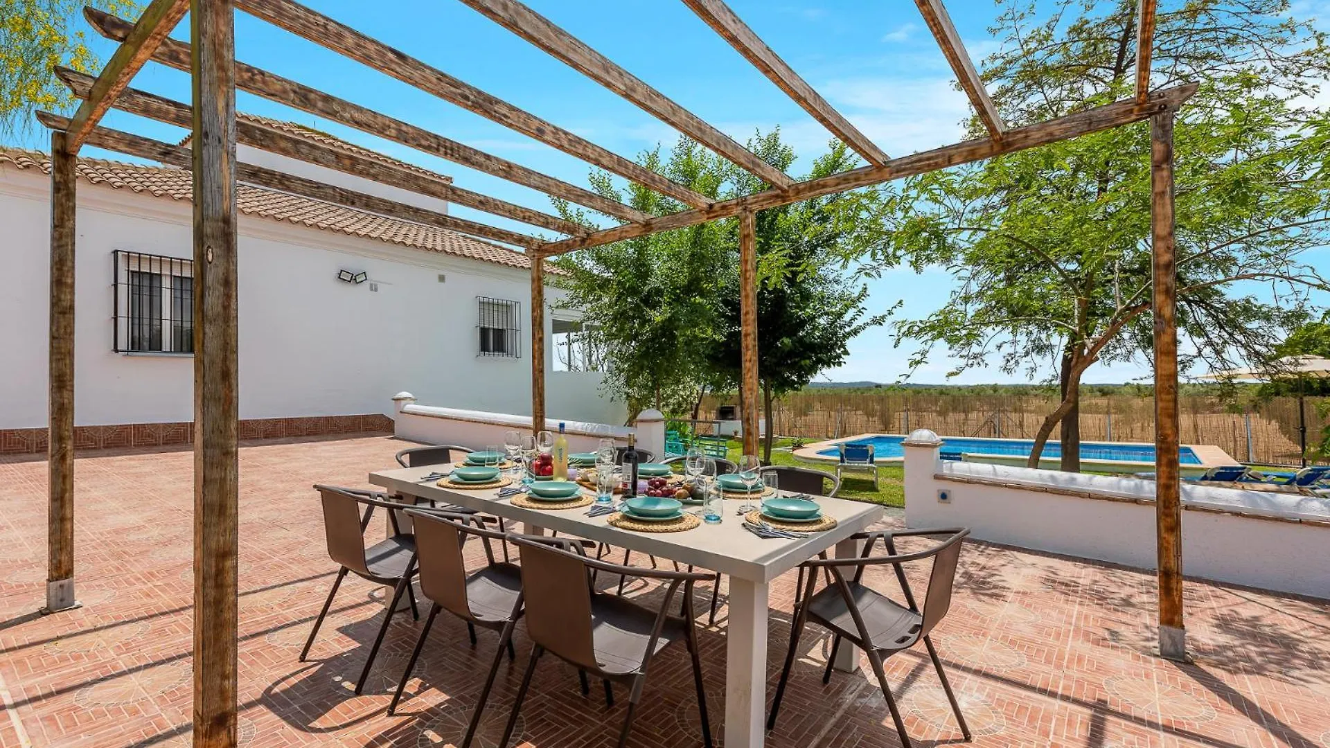 Casa Rural Dehesa De Las Yeguas La Puebla de Cazalla 0*,  Španělsko